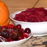 Sugar-free cranberry sauce with dates and orange juice